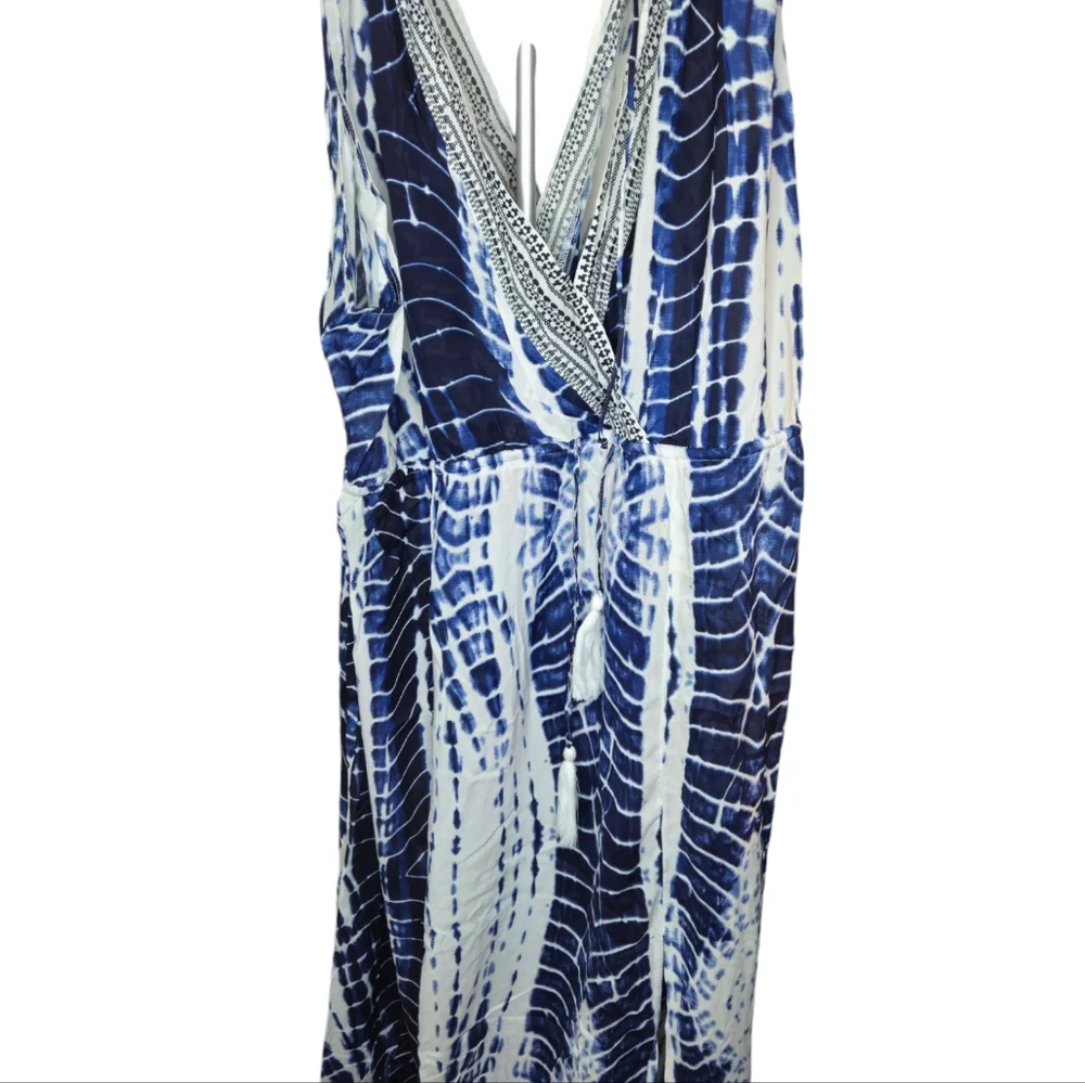 Venus Maxi Cover Up Dress Size 2X V-Neck, Semi Sheer Coverage, Slit at Front - Picture 7 of 7